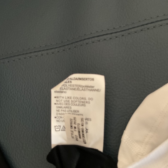 Under armour - Picture 8 of 9